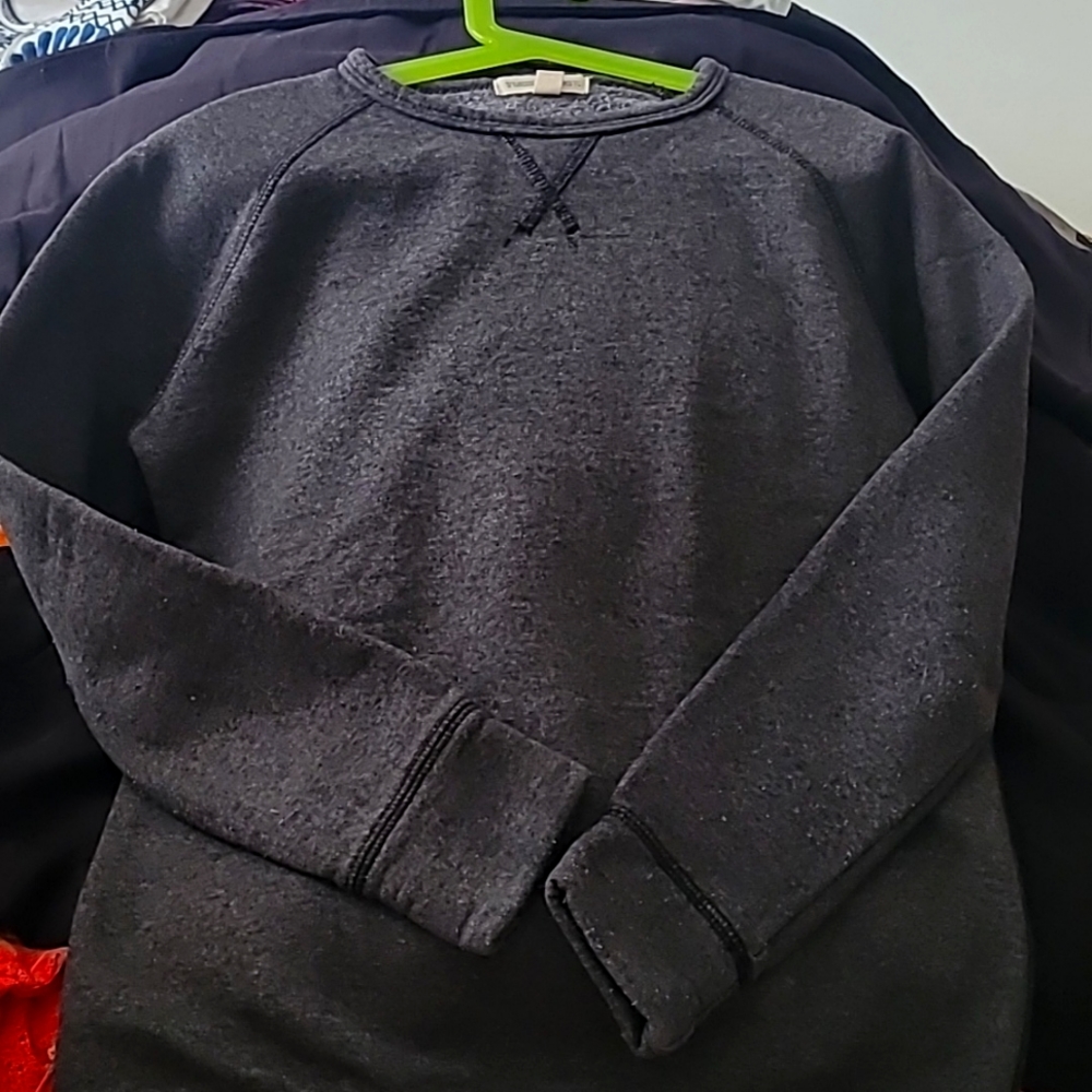 Charcoal color sweater for children size 6-8